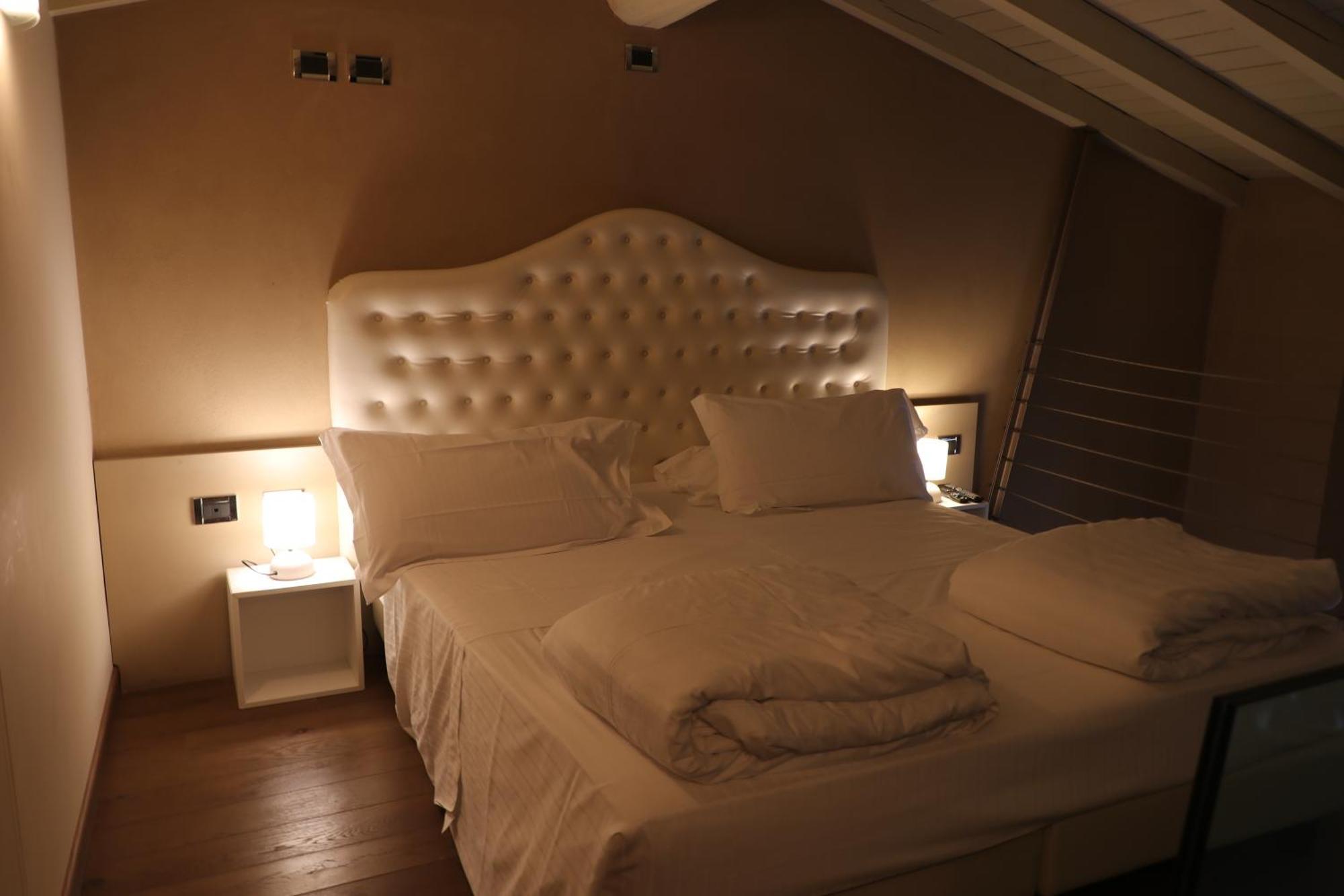 Villa Borgo Santa Giulia Corte Franca Esterno foto