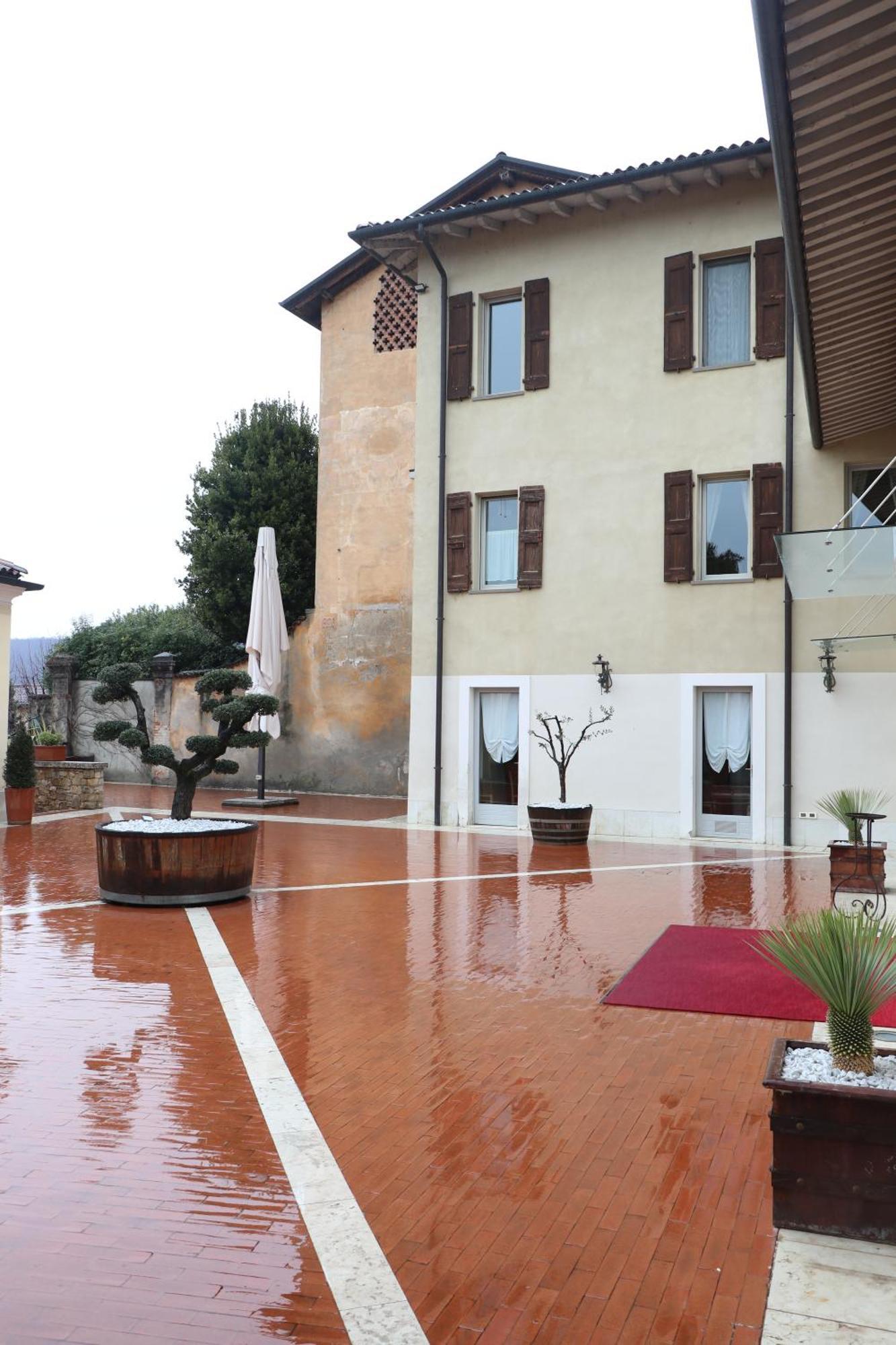 Villa Borgo Santa Giulia Corte Franca Esterno foto