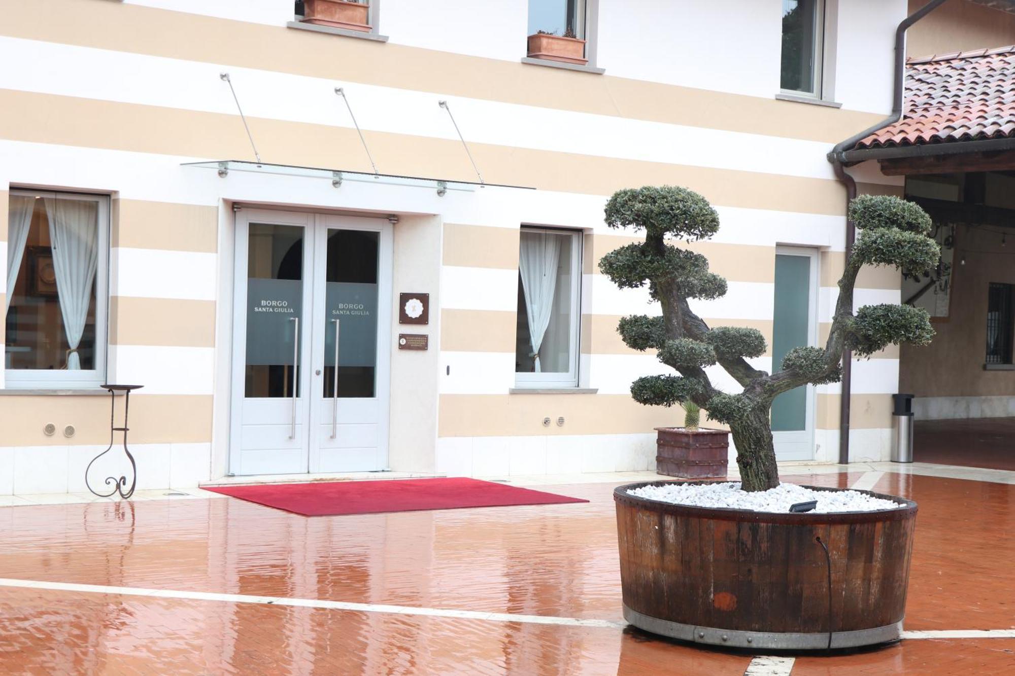 Villa Borgo Santa Giulia Corte Franca Esterno foto